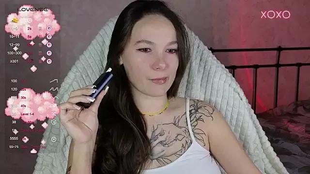 lil_luna_x from StripChat