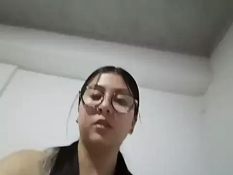 Lil_mila webcams show profile image 