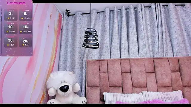 lila_noa from StripChat