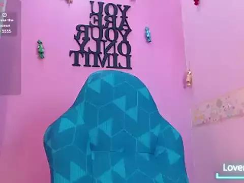 Lila_Pinky from StripChat