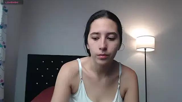 lilacream from StripChat