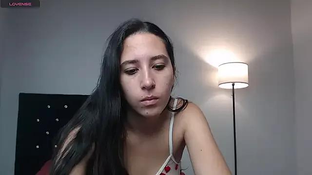 lilacream from StripChat is Freechat