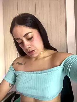 Explore our live girls sluts from our Custom and Multi clubs and checkout exclusive access to highly interactive content, such as shape, hair, titties, pussy type and many more.