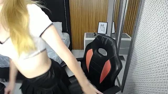 LILAFAVE from StripChat