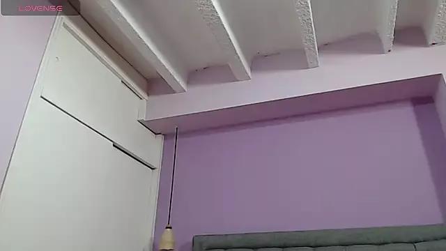 LilaSuni from StripChat