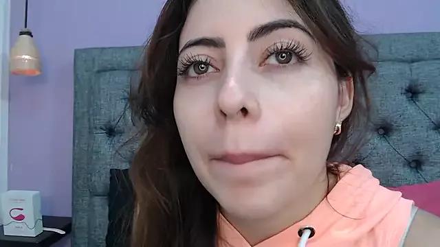 LilaSuni from StripChat