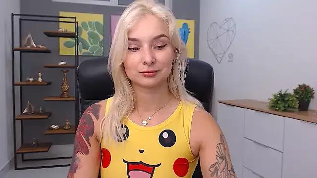LilFleurish from StripChat