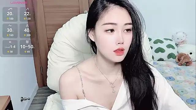 LILI-Baobei from StripChat