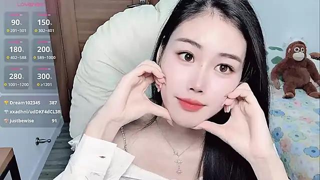 LILI-Baobei from StripChat is Freechat