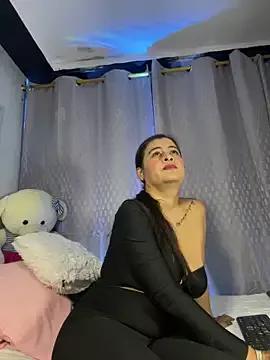 Explore our live girls sluts from our Custom and Multi clubs and checkout exclusive access to highly interactive content, such as shape, hair, titties, pussy type and many more.