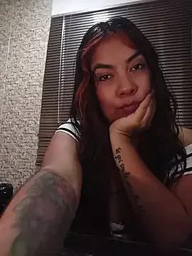 lili_hiugs from StripChat is Freechat