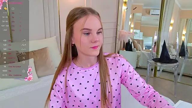 Explore our live girls sluts from our Custom and Multi clubs and checkout exclusive access to highly interactive content, such as shape, hair, titties, pussy type and many more.