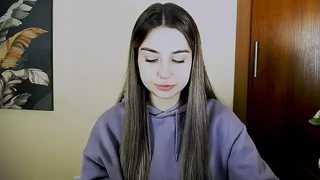 Explore our live girls sluts from our Custom and Multi clubs and checkout exclusive access to highly interactive content, such as shape, hair, titties, pussy type and many more.