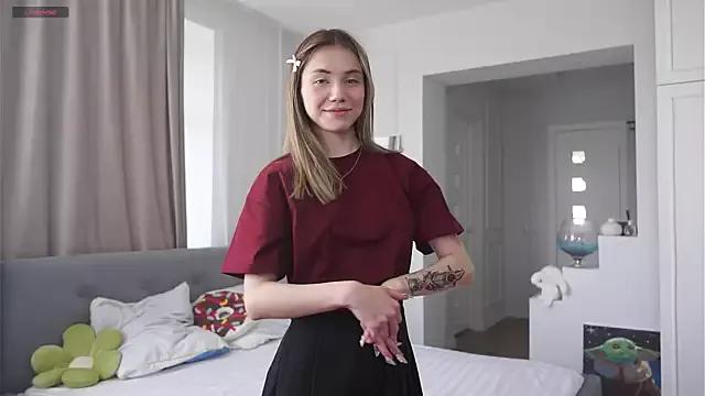 LilianBenskin from StripChat is Freechat