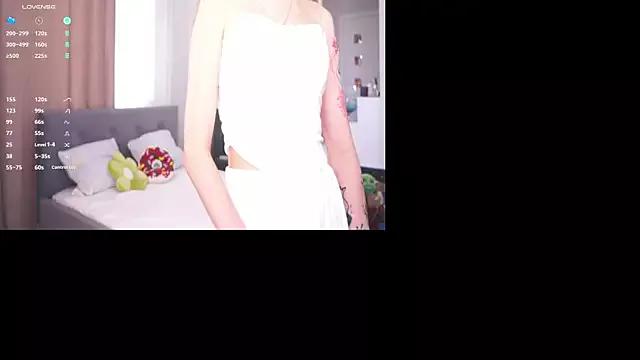 Photos of LilianBenskin from StripChat is Freechat