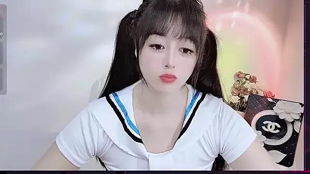 LiLiLily from StripChat is Freechat