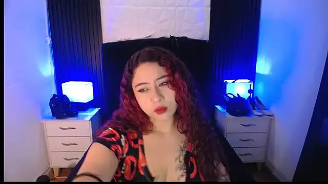 Explore our live girls sluts from our Custom and Multi clubs and checkout exclusive access to highly interactive content, such as shape, hair, titties, pussy type and many more.