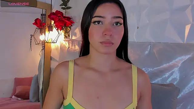 Explore our live girls sluts from our Custom and Multi clubs and checkout exclusive access to highly interactive content, such as shape, hair, titties, pussy type and many more.