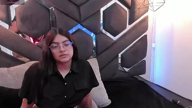 Explore our live girls sluts from our Custom and Multi clubs and checkout exclusive access to highly interactive content, such as shape, hair, titties, pussy type and many more.