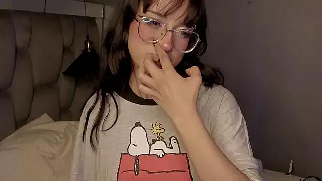 Lilith_crow from StripChat is Freechat