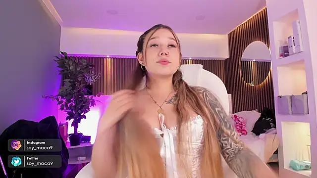Explore our live girls sluts from our Custom and Multi clubs and checkout exclusive access to highly interactive content, such as shape, hair, titties, pussy type and many more.