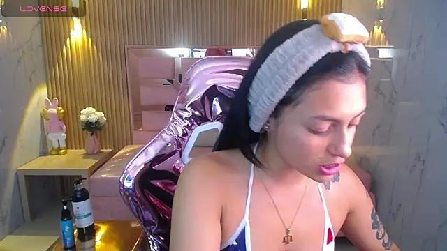 lilith_petit_sub from StripChat