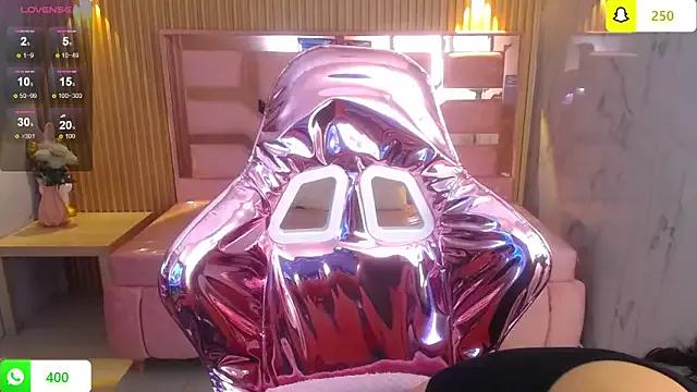 lilith_petit_sub from StripChat