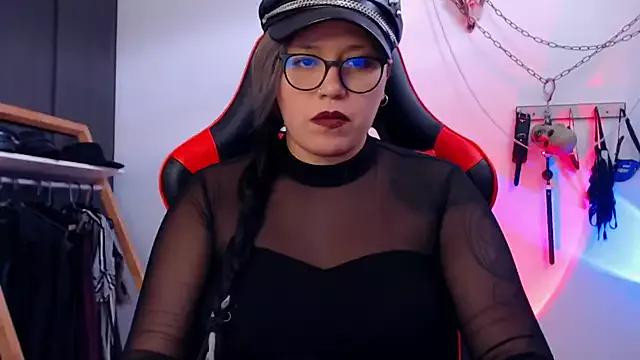 Explore our live girls sluts from our Custom and Multi clubs and checkout exclusive access to highly interactive content, such as shape, hair, titties, pussy type and many more.