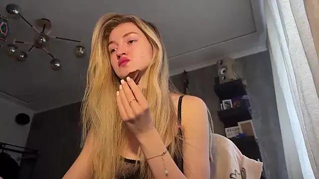 LilithTreasure from StripChat is Freechat