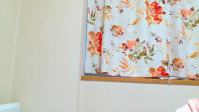 liliyRiSAcha-n from StripChat