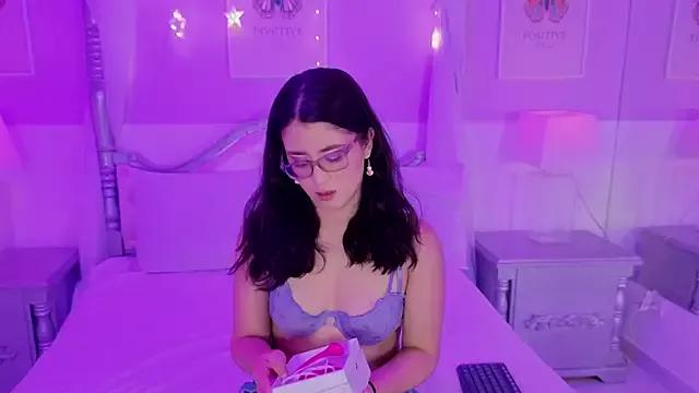 LiLLiAnderson from StripChat