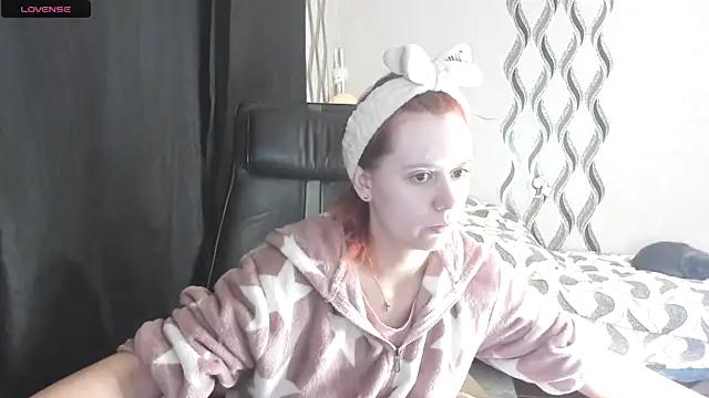 LilLolla from StripChat