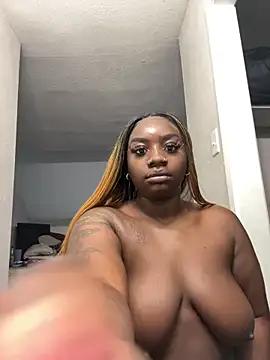 LillShayy from StripChat