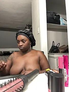 LillShayy from StripChat