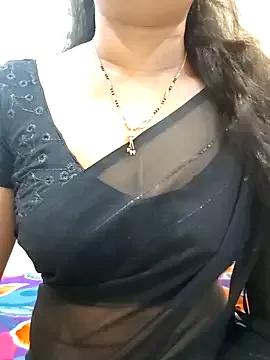 Lilly-queen from StripChat