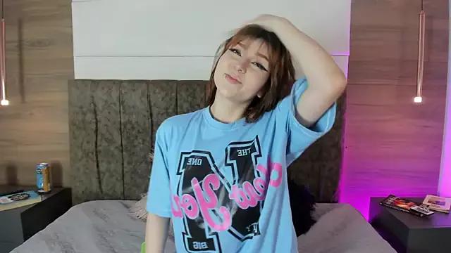 lilly_blear_ from StripChat