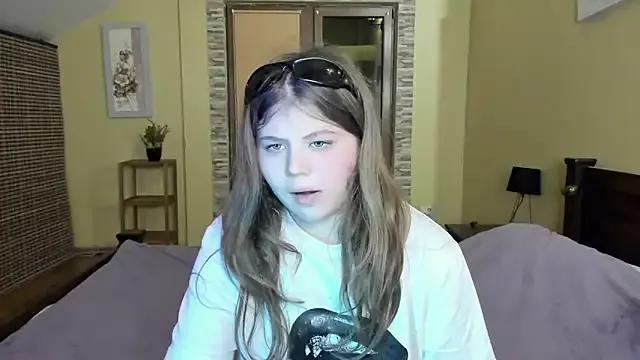 Lilly_Jess from StripChat is Freechat