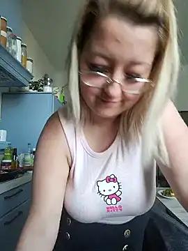 Explore our live girls sluts from our Custom and Multi clubs and checkout exclusive access to highly interactive content, such as shape, hair, titties, pussy type and many more.