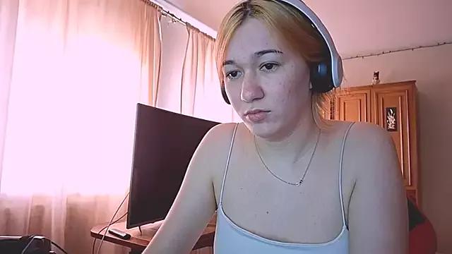 Explore our live girls sluts from our Custom and Multi clubs and checkout exclusive access to highly interactive content, such as shape, hair, titties, pussy type and many more.