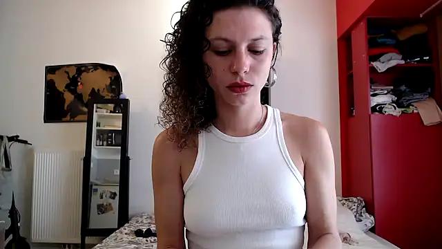 Lilou_cuute from StripChat
