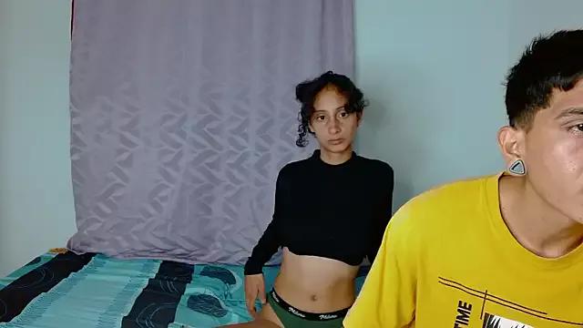 Lilpetite555 webcams show profile image 