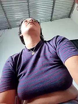 Lily-o from StripChat is Freechat