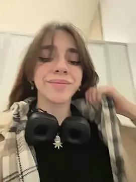 Photos of Lily__Belle from StripChat is Freechat