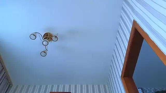 lily__foster from StripChat