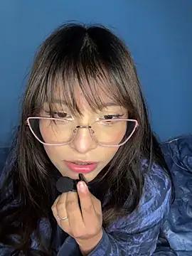 Lily_candy_X from StripChat