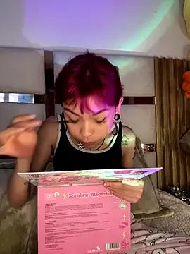Explore our live girls sluts from our Custom and Multi clubs and checkout exclusive access to highly interactive content, such as shape, hair, titties, pussy type and many more.