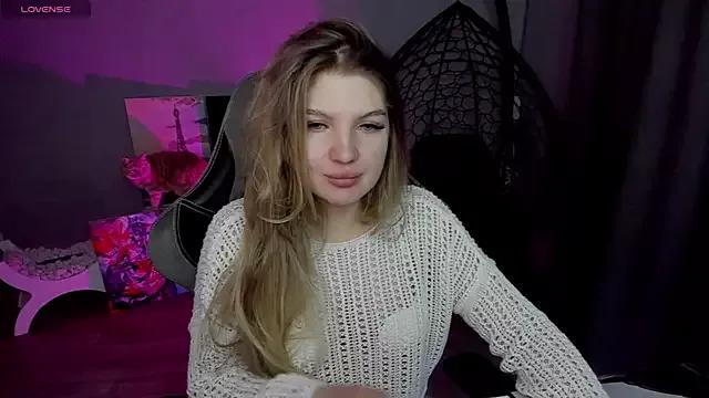 Explore our live girls sluts from our Custom and Multi clubs and checkout exclusive access to highly interactive content, such as shape, hair, titties, pussy type and many more.