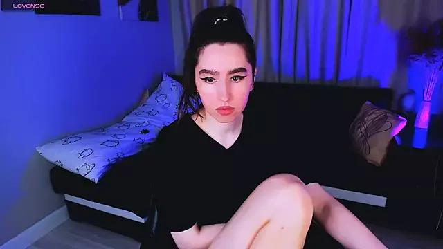 Explore our live girls sluts from our Custom and Multi clubs and checkout exclusive access to highly interactive content, such as shape, hair, titties, pussy type and many more.