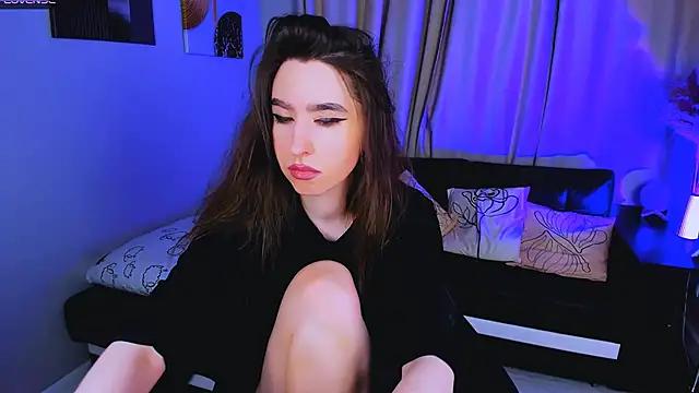 Explore our live girls sluts from our Custom and Multi clubs and checkout exclusive access to highly interactive content, such as shape, hair, titties, pussy type and many more.