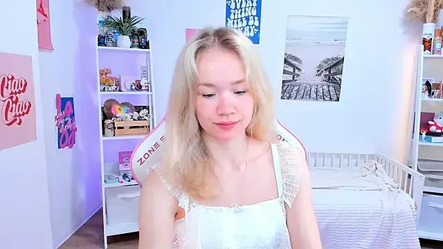 Explore our live girls sluts from our Custom and Multi clubs and checkout exclusive access to highly interactive content, such as shape, hair, titties, pussy type and many more.